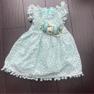 Amazon mint all over lace dress & matching floral headband size 90 (12-18M)